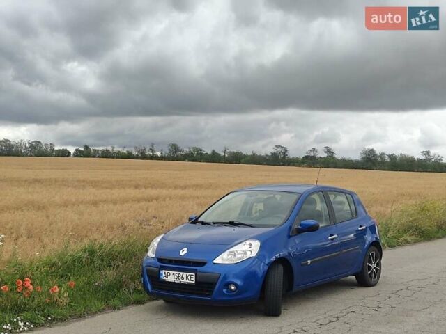 Синий Рено Клио, объемом двигателя 1.15 л и пробегом 178 тыс. км за 6500 $, фото 5 на Automoto.ua