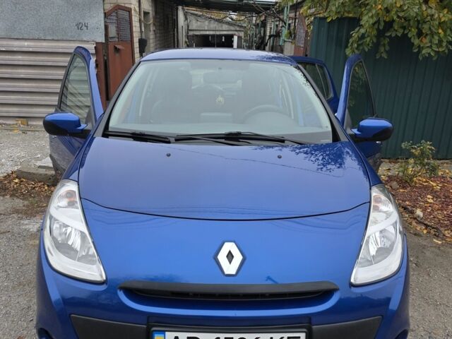 Синий Рено Клио, объемом двигателя 1.1 л и пробегом 179 тыс. км за 5600 $, фото 1 на Automoto.ua