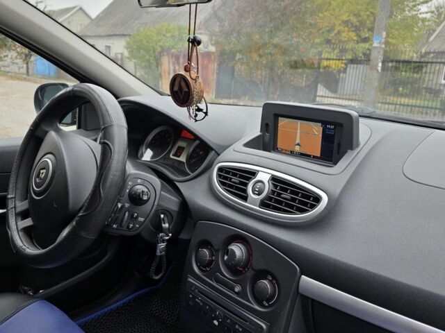 Синий Рено Клио, объемом двигателя 1.1 л и пробегом 179 тыс. км за 5600 $, фото 9 на Automoto.ua