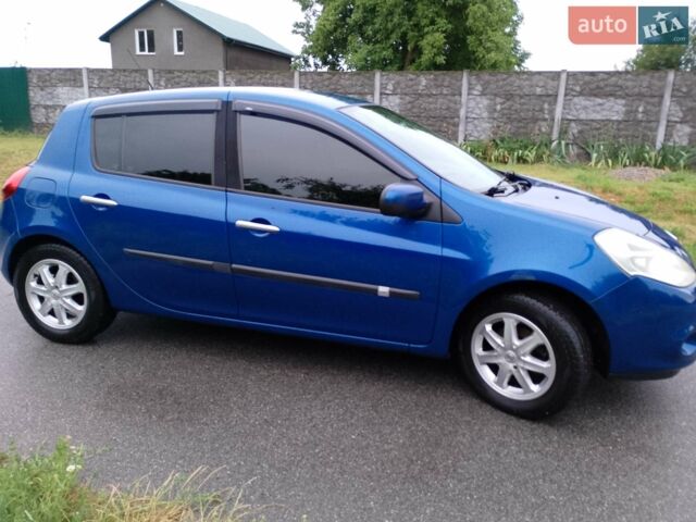 Синій Рено Кліо, об'ємом двигуна 1.15 л та пробігом 253 тис. км за 4999 $, фото 2 на Automoto.ua