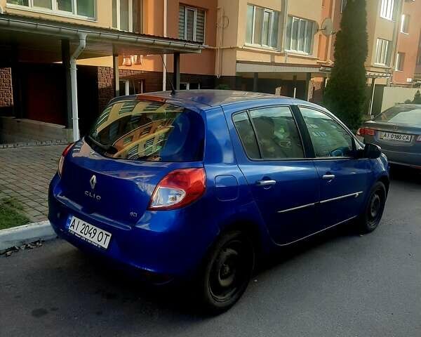 Синий Рено Клио, объемом двигателя 1.46 л и пробегом 272 тыс. км за 5500 $, фото 4 на Automoto.ua