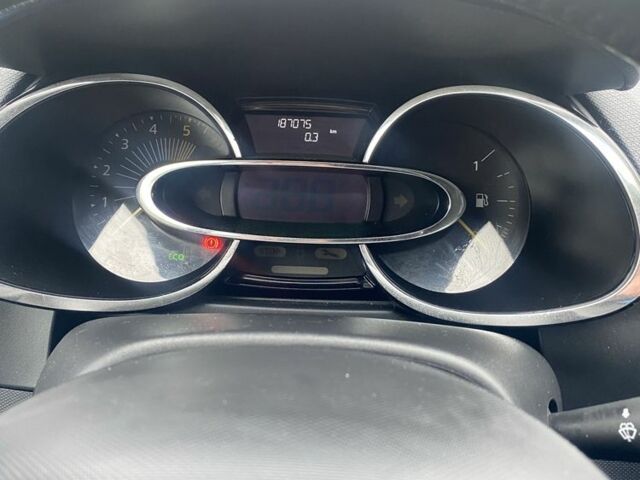 Синий Рено Клио, объемом двигателя 1.5 л и пробегом 187 тыс. км за 9300 $, фото 7 на Automoto.ua