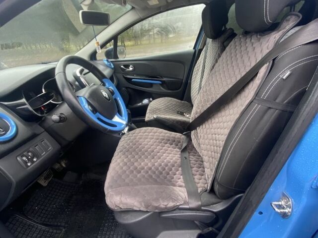 Синий Рено Клио, объемом двигателя 1.5 л и пробегом 187 тыс. км за 9300 $, фото 5 на Automoto.ua