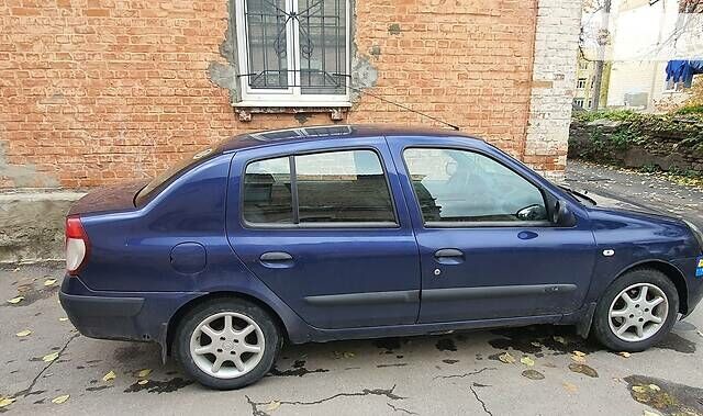 Синий Рено Клио, объемом двигателя 1.4 л и пробегом 197 тыс. км за 3500 $, фото 3 на Automoto.ua