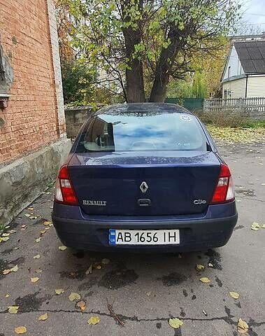 Синий Рено Клио, объемом двигателя 1.4 л и пробегом 197 тыс. км за 3500 $, фото 4 на Automoto.ua