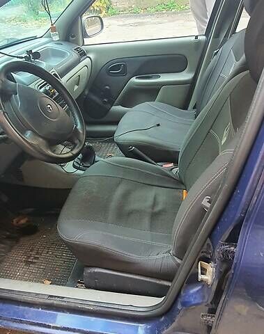 Синий Рено Клио, объемом двигателя 1.4 л и пробегом 197 тыс. км за 3500 $, фото 1 на Automoto.ua