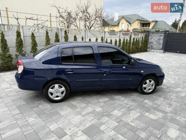 Синий Рено Клио, объемом двигателя 1.39 л и пробегом 180 тыс. км за 3700 $, фото 3 на Automoto.ua