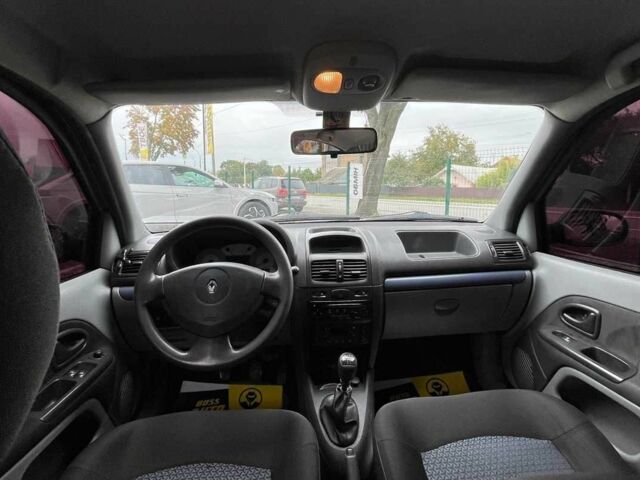 Синій Рено Кліо, об'ємом двигуна 1.4 л та пробігом 211 тис. км за 3400 $, фото 7 на Automoto.ua