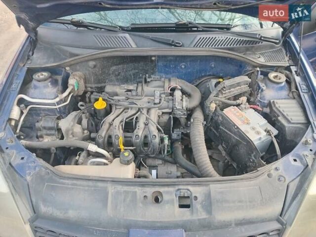 Синий Рено Клио, объемом двигателя 1.2 л и пробегом 295 тыс. км за 2999 $, фото 18 на Automoto.ua