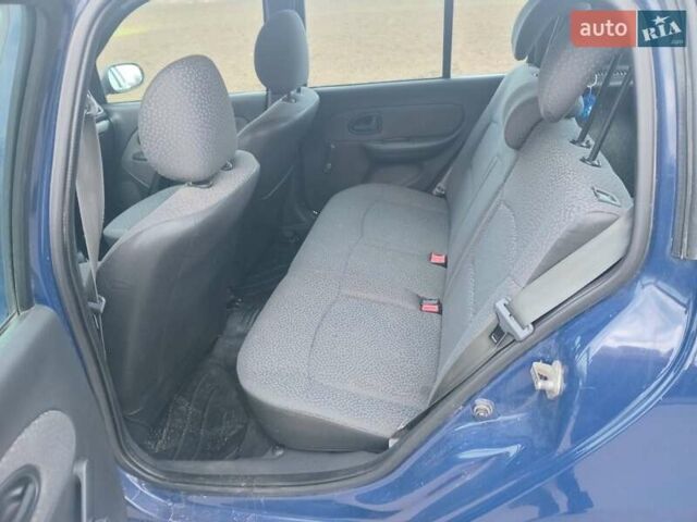 Синий Рено Клио, объемом двигателя 1.2 л и пробегом 295 тыс. км за 2999 $, фото 16 на Automoto.ua
