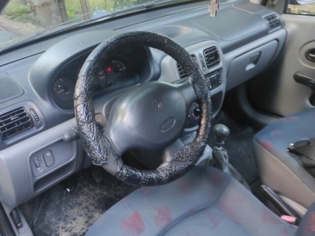 Синий Рено Клио, объемом двигателя 1.4 л и пробегом 250 тыс. км за 2000 $, фото 3 на Automoto.ua