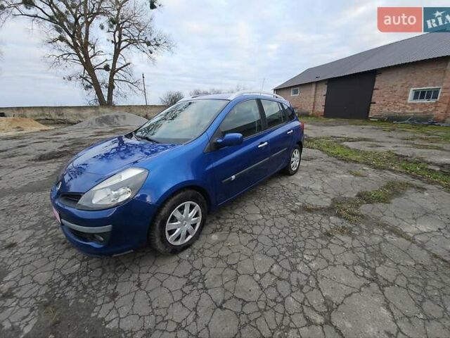 Синий Рено Клио, объемом двигателя 1.5 л и пробегом 296 тыс. км за 5600 $, фото 6 на Automoto.ua