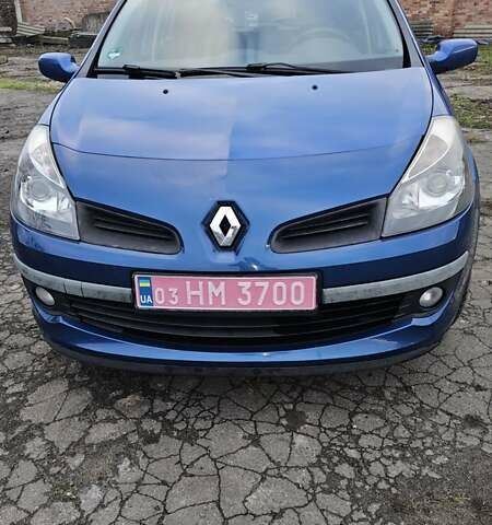 Синий Рено Клио, объемом двигателя 1.5 л и пробегом 296 тыс. км за 5600 $, фото 11 на Automoto.ua