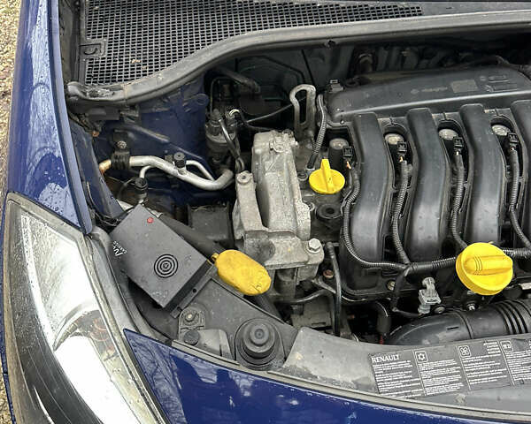 Синий Рено Клио, объемом двигателя 1.6 л и пробегом 137 тыс. км за 5700 $, фото 28 на Automoto.ua