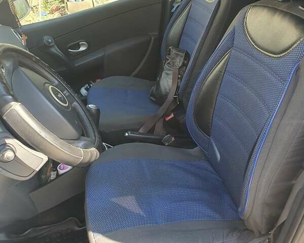 Синий Рено Клио, объемом двигателя 1.5 л и пробегом 242 тыс. км за 5500 $, фото 1 на Automoto.ua