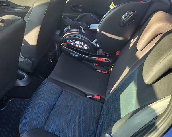 Синій Рено Кліо, об'ємом двигуна 1.2 л та пробігом 280 тис. км за 3900 $, фото 12 на Automoto.ua