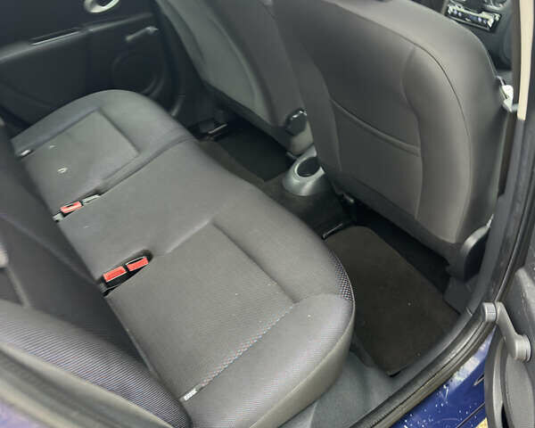 Синий Рено Клио, объемом двигателя 1.6 л и пробегом 137 тыс. км за 6000 $, фото 21 на Automoto.ua