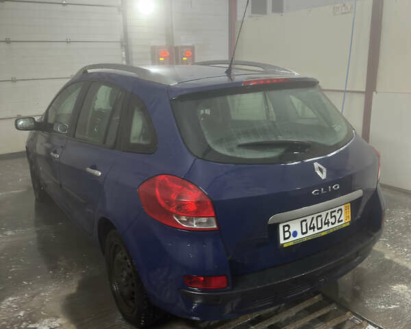 Синий Рено Клио, объемом двигателя 1.6 л и пробегом 135 тыс. км за 6000 $, фото 6 на Automoto.ua