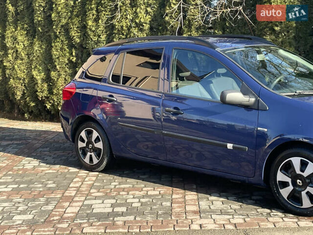 Синий Рено Клио, объемом двигателя 1.5 л и пробегом 225 тыс. км за 4299 $, фото 3 на Automoto.ua