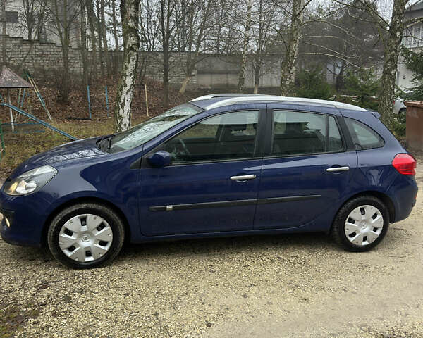 Синий Рено Клио, объемом двигателя 1.6 л и пробегом 137 тыс. км за 5700 $, фото 15 на Automoto.ua