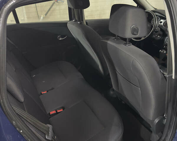 Синий Рено Клио, объемом двигателя 1.6 л и пробегом 135 тыс. км за 6000 $, фото 8 на Automoto.ua