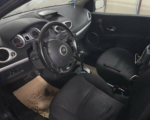 Синий Рено Клио, объемом двигателя 1.6 л и пробегом 135 тыс. км за 6000 $, фото 11 на Automoto.ua