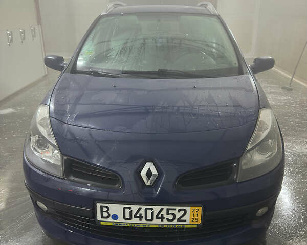 Синий Рено Клио, объемом двигателя 1.6 л и пробегом 135 тыс. км за 6000 $, фото 1 на Automoto.ua