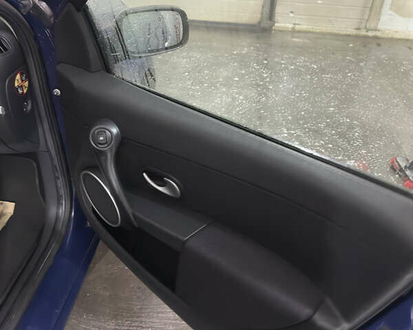 Синий Рено Клио, объемом двигателя 1.6 л и пробегом 135 тыс. км за 6000 $, фото 10 на Automoto.ua