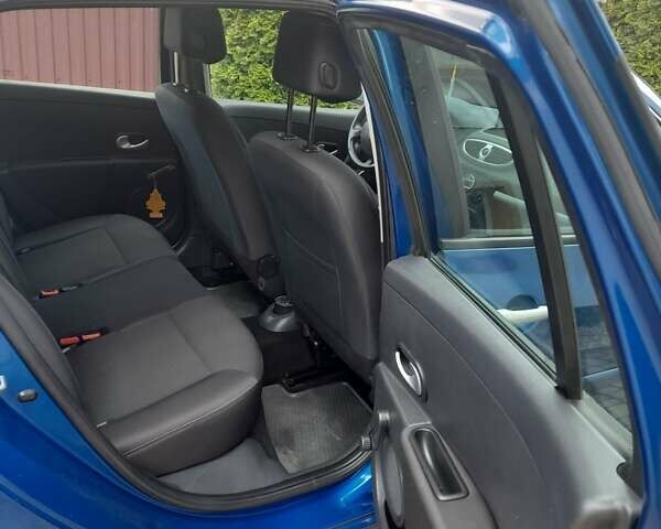 Синій Рено Кліо, об'ємом двигуна 1.2 л та пробігом 228 тис. км за 5499 $, фото 13 на Automoto.ua