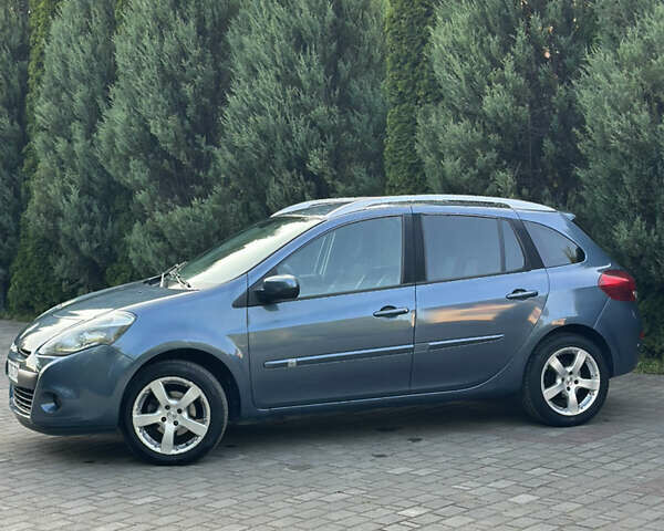 Синий Рено Клио, объемом двигателя 1.6 л и пробегом 182 тыс. км за 5950 $, фото 28 на Automoto.ua