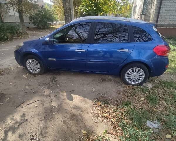 Синий Рено Клио, объемом двигателя 1.6 л и пробегом 291 тыс. км за 5500 $, фото 6 на Automoto.ua