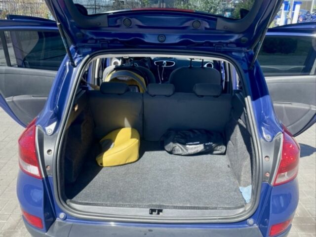 Синий Рено Клио, объемом двигателя 1.1 л и пробегом 190 тыс. км за 5000 $, фото 7 на Automoto.ua