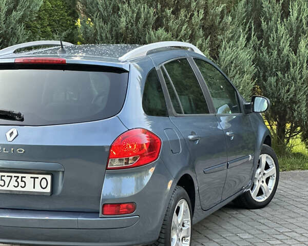 Синий Рено Клио, объемом двигателя 1.6 л и пробегом 182 тыс. км за 5950 $, фото 45 на Automoto.ua