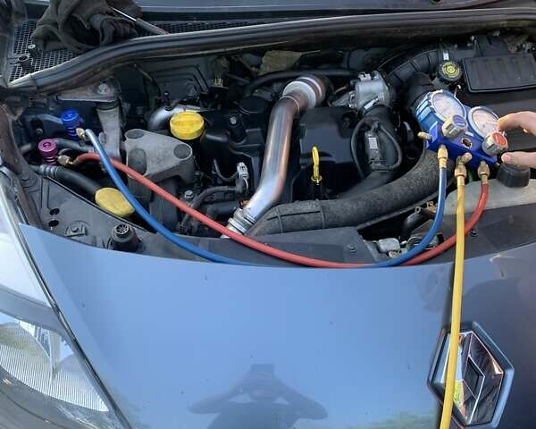 Синий Рено Клио, объемом двигателя 1.5 л и пробегом 350 тыс. км за 6000 $, фото 7 на Automoto.ua