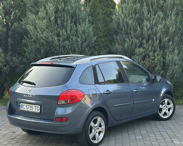 Синий Рено Клио, объемом двигателя 1.6 л и пробегом 182 тыс. км за 5950 $, фото 44 на Automoto.ua
