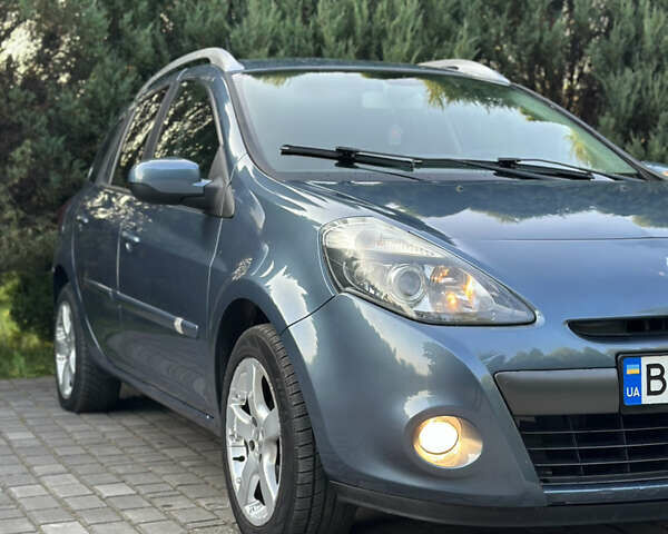 Синий Рено Клио, объемом двигателя 1.6 л и пробегом 182 тыс. км за 5950 $, фото 16 на Automoto.ua