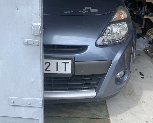 Синий Рено Клио, объемом двигателя 1.5 л и пробегом 350 тыс. км за 6000 $, фото 14 на Automoto.ua