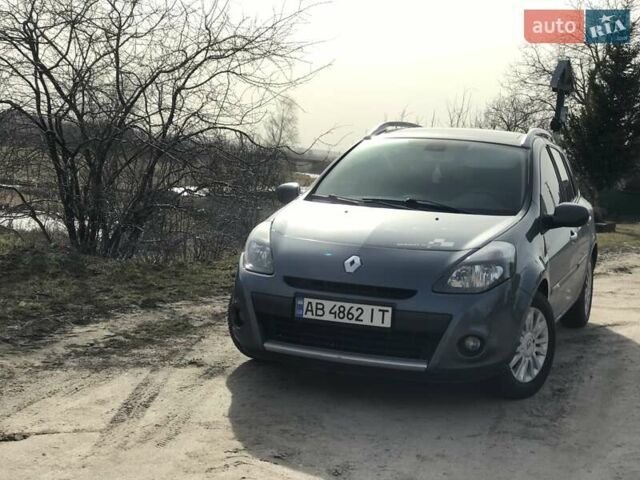 Синий Рено Клио, объемом двигателя 1.5 л и пробегом 350 тыс. км за 6000 $, фото 3 на Automoto.ua