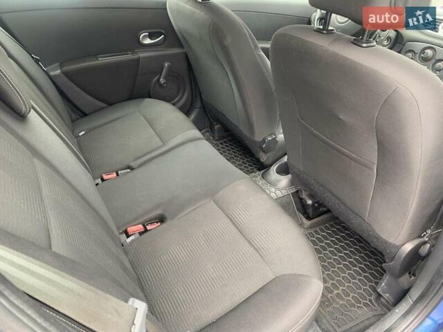 Синий Рено Клио, объемом двигателя 1.15 л и пробегом 184 тыс. км за 5650 $, фото 8 на Automoto.ua