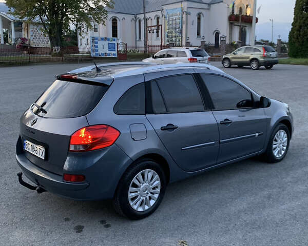 Синий Рено Клио, объемом двигателя 1.2 л и пробегом 166 тыс. км за 5500 $, фото 2 на Automoto.ua