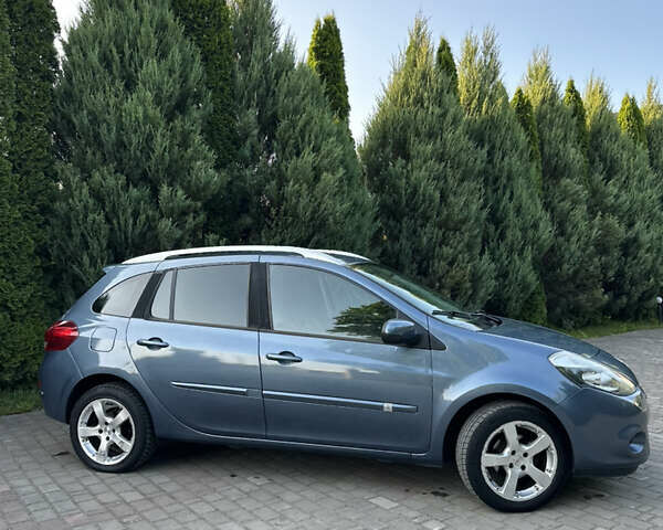 Синий Рено Клио, объемом двигателя 1.6 л и пробегом 182 тыс. км за 5950 $, фото 10 на Automoto.ua