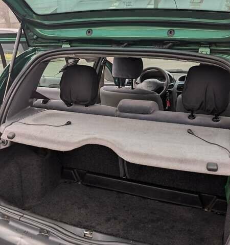 Зеленый Рено Клио, объемом двигателя 1.15 л и пробегом 187 тыс. км за 2500 $, фото 10 на Automoto.ua