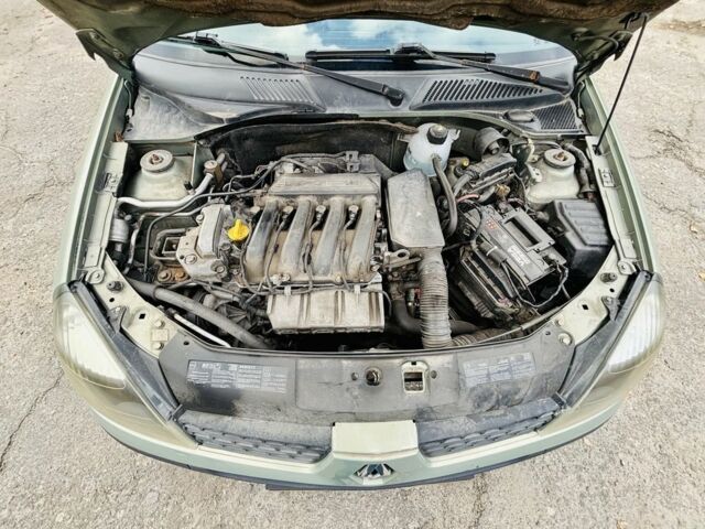 Зелений Рено Кліо, об'ємом двигуна 1.4 л та пробігом 199 тис. км за 4000 $, фото 5 на Automoto.ua