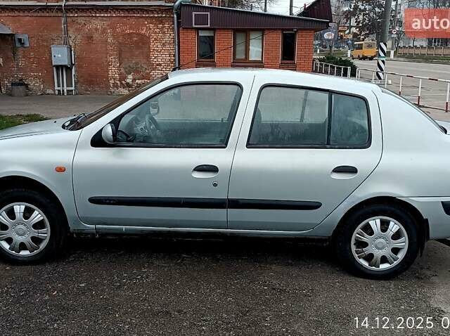 Зелений Рено Кліо, об'ємом двигуна 1.39 л та пробігом 258 тис. км за 2700 $, фото 10 на Automoto.ua