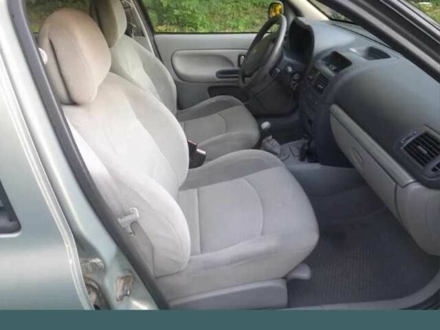 Зеленый Рено Клио, объемом двигателя 1.5 л и пробегом 290 тыс. км за 3200 $, фото 1 на Automoto.ua