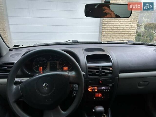 Зеленый Рено Клио, объемом двигателя 1.39 л и пробегом 156 тыс. км за 4500 $, фото 3 на Automoto.ua