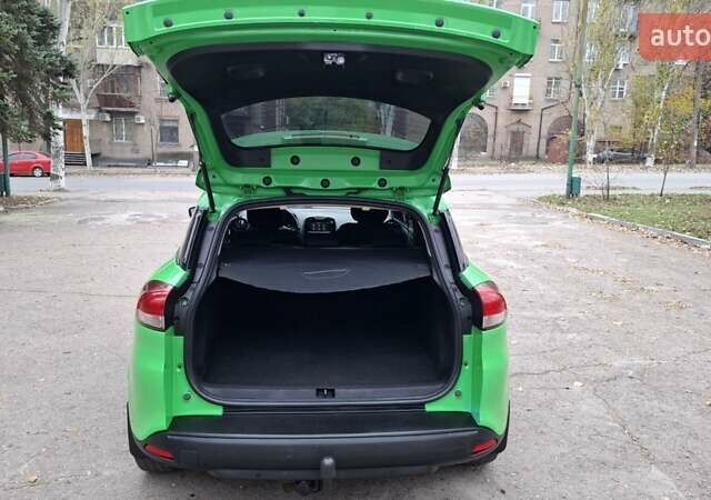 Зеленый Рено Клио, объемом двигателя 1.46 л и пробегом 250 тыс. км за 6750 $, фото 20 на Automoto.ua