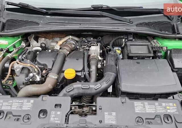 Зеленый Рено Клио, объемом двигателя 1.46 л и пробегом 250 тыс. км за 6750 $, фото 21 на Automoto.ua