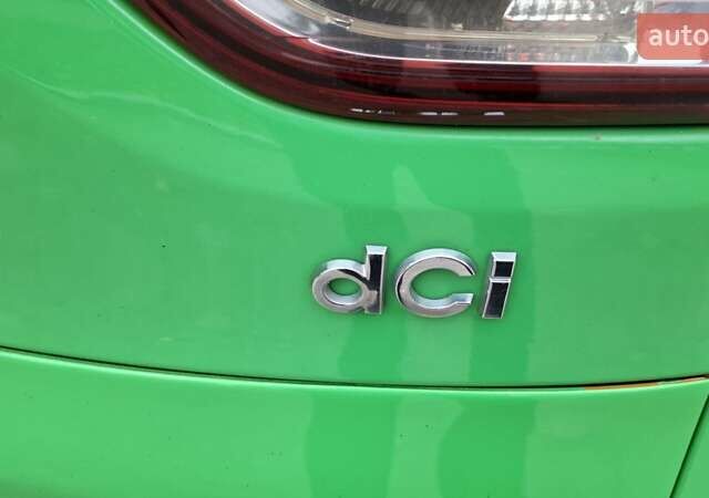 Зеленый Рено Клио, объемом двигателя 1.46 л и пробегом 250 тыс. км за 6750 $, фото 11 на Automoto.ua