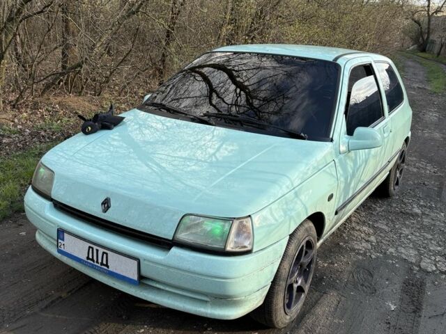 Зелений Рено Кліо, об'ємом двигуна 1.9 л та пробігом 1 тис. км за 1699 $, фото 2 на Automoto.ua